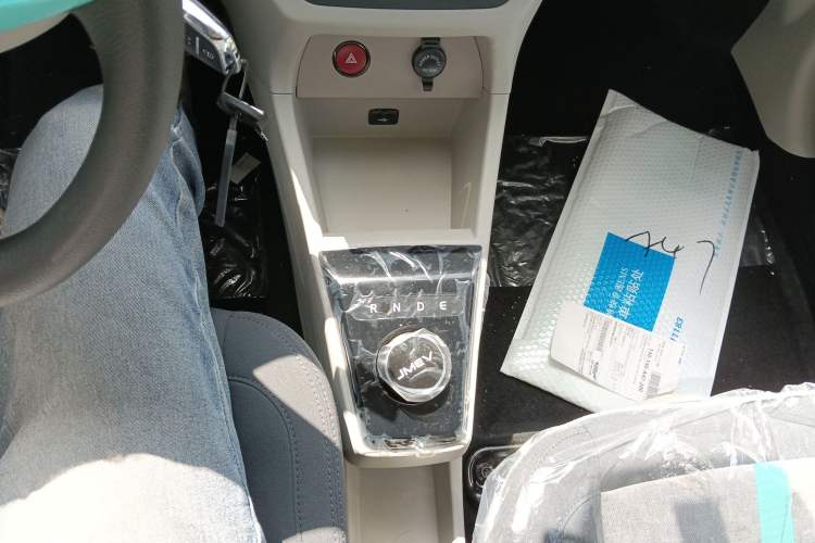 Used JMEV Xiao Qilin 2026 Model PLUS Comfort Version Gear Lever