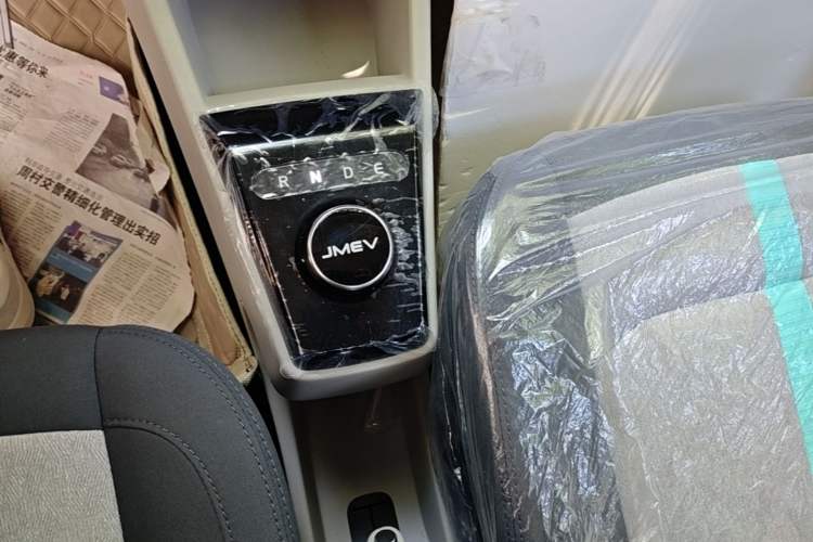 Used JMEV Xiao Qilin 2026 Model PLUS+ Comfort Version Gear Lever