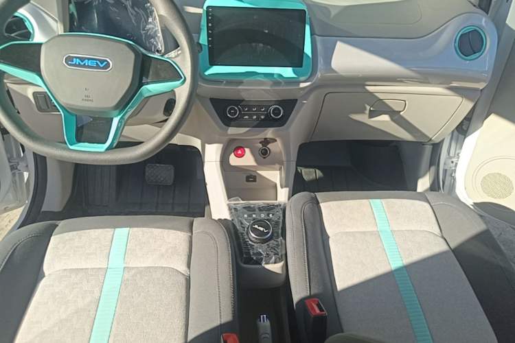 Used JMEV Xiao Qilin 2026 Model PLUS+ Comfort Version Gear Lever