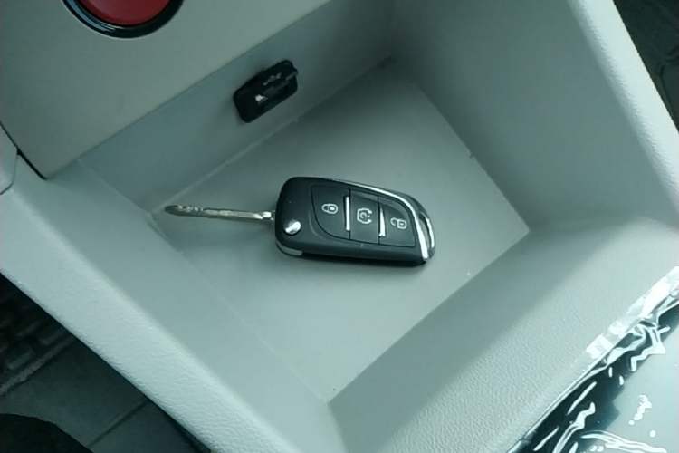 Used JMEV Xiao Qilin 2026 Model PLUS+ Comfort Version Interior 1