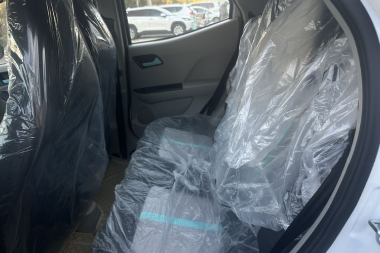 Used JMEV Xiao Qilin 2026 Model PLUS+ Comfort Version Interior 2