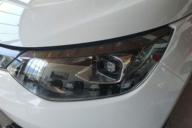 Used JMEV Xiao Qilin 2026 Model PLUS+ Comfort Version Left Front Headlight