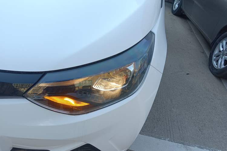 Used JMEV Xiao Qilin 2026 Model PLUS+ Comfort Version Left Front Headlight
