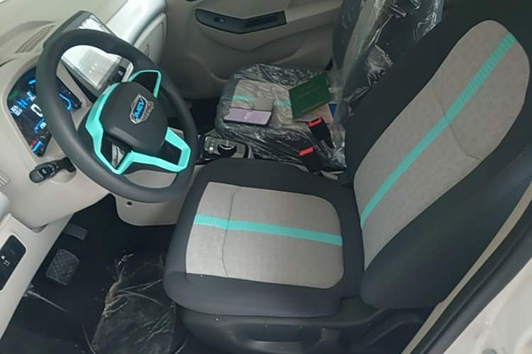 Used JMEV Xiao Qilin 2026 Model PLUS+ Luxury Version Left Front Seat