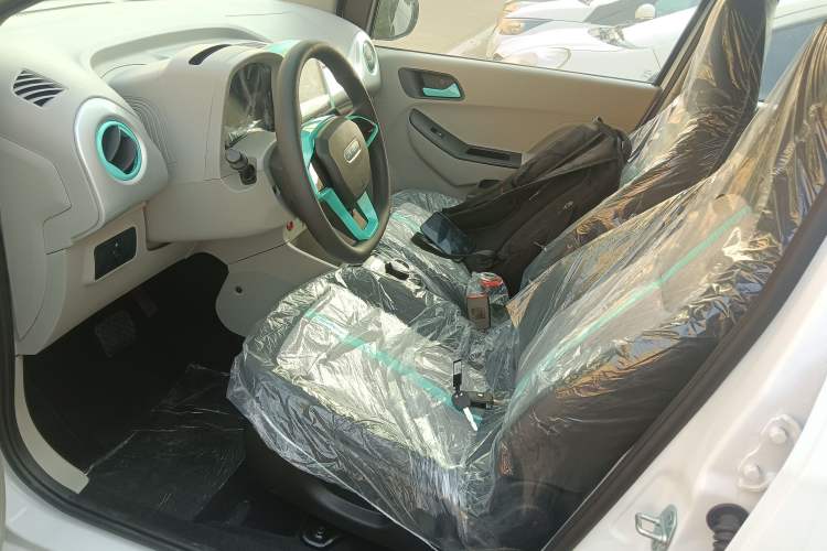Used JMEV Xiao Qilin 2026 Model PLUS+ Comfort Version Left Front Seat