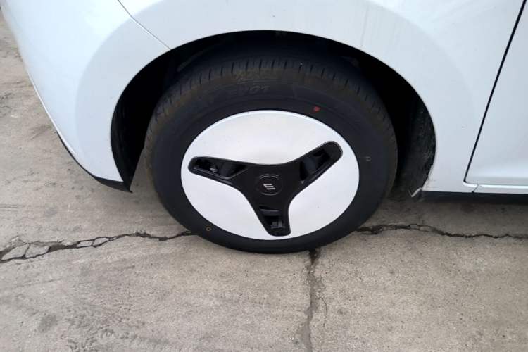 Used JMEV Xiao Qilin 2026 Model PLUS+ Comfort Version Left Front Wheel Hub