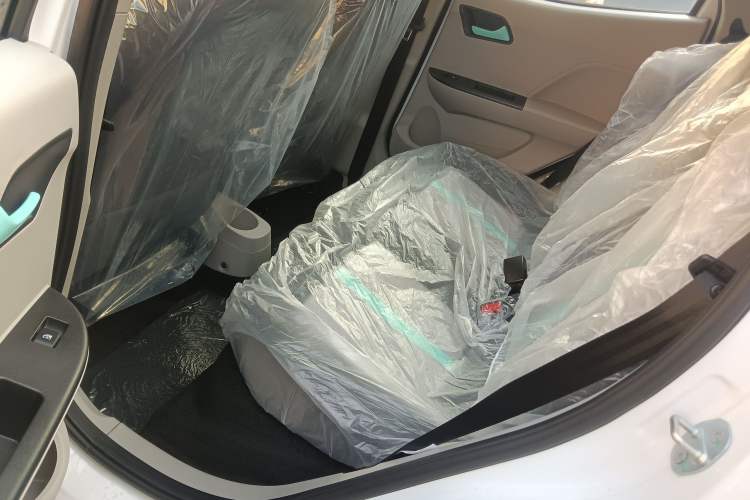 Used JMEV Xiao Qilin 2026 Model PLUS+ Comfort Version Left Rear Seat