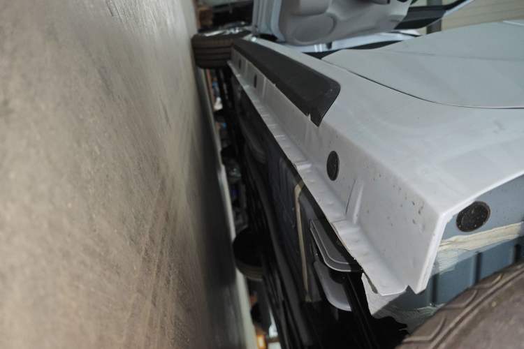 Used JMEV Xiao Qilin 2026 Model PLUS+ Comfort Version Left Side Sill