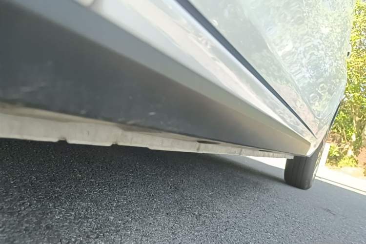 Used JMEV Xiao Qilin 2026 Model PLUS+ Comfort Version Left Side Sill