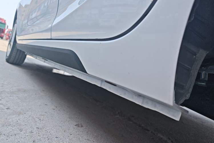 Used JMEV Xiao Qilin 2026 Model PLUS+ Comfort Version Left Side Sill