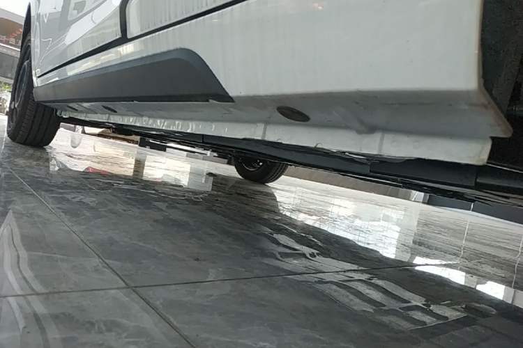 Used JMEV Xiao Qilin 2026 Model PLUS+ Comfort Version Left Side Sill
