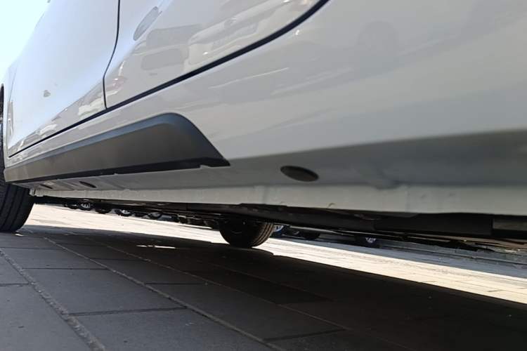 Used JMEV Xiao Qilin 2026 Model PLUS Comfort Version Left Side Sill