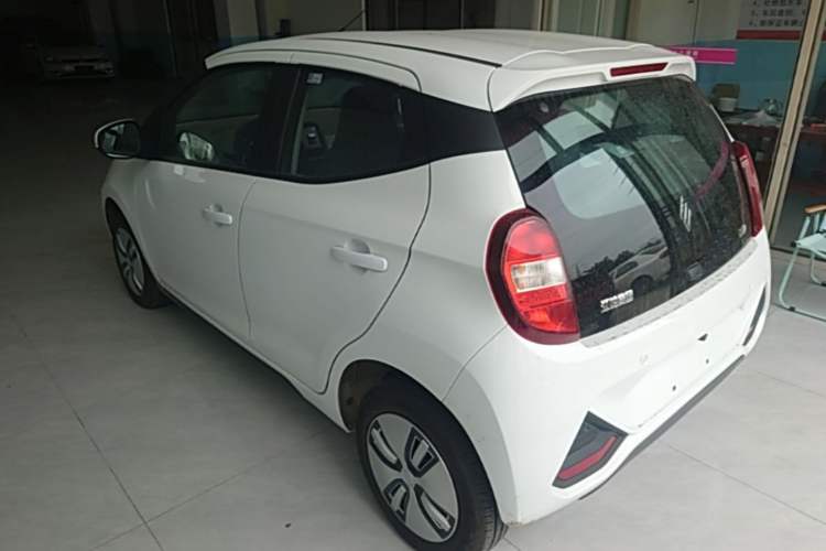 Used JMEV Xiao Qilin 2026 Model PLUS+ Luxury Version Rear Left 45 Deg