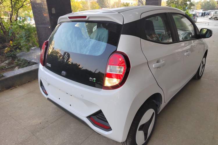 Used JMEV Xiao Qilin 2026 Model PLUS+ Comfort Version Rear Right 45 Deg