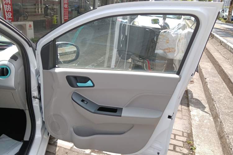 Used JMEV Xiao Qilin 2026 Model PLUS Comfort Version Right Front Door Interior
