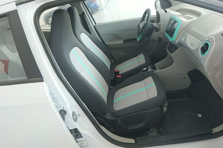 Used JMEV Xiao Qilin 2026 Model PLUS+ Comfort Version Right Front Seat