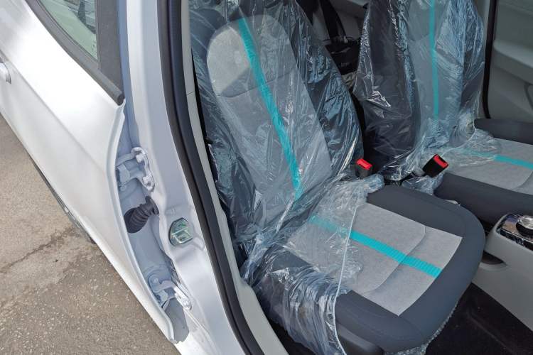 Used JMEV Xiao Qilin 2026 Model PLUS+ Luxury Version Right Front Seat