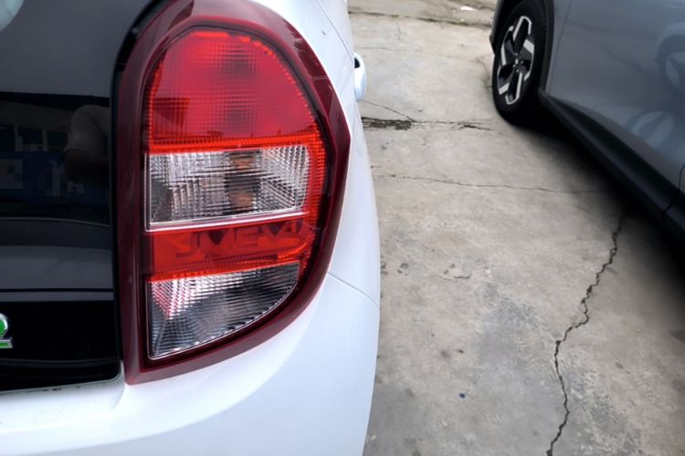 Used JMEV Xiao Qilin 2026 Model PLUS+ Comfort Version Right Rear Taillight