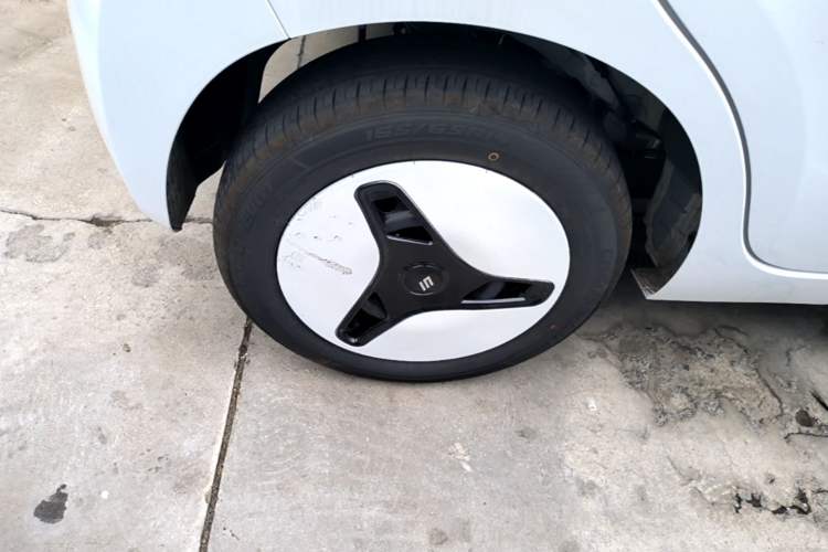 Used JMEV Xiao Qilin 2026 Model PLUS+ Comfort Version Right Rear Wheel Hub