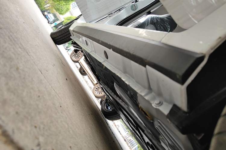 Used JMEV Xiao Qilin 2026 Model PLUS+ Comfort Version Right Side Sill