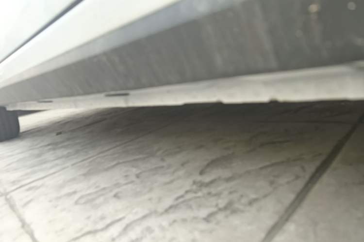 Used JMEV Xiao Qilin 2026 Model PLUS+ Comfort Version Right Side Sill