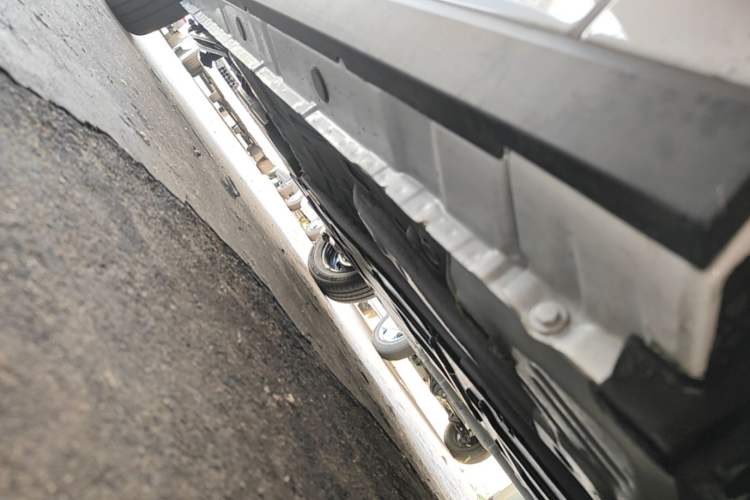 Used JMEV Xiao Qilin 2026 Model PLUS+ Comfort Version Right Side Sill