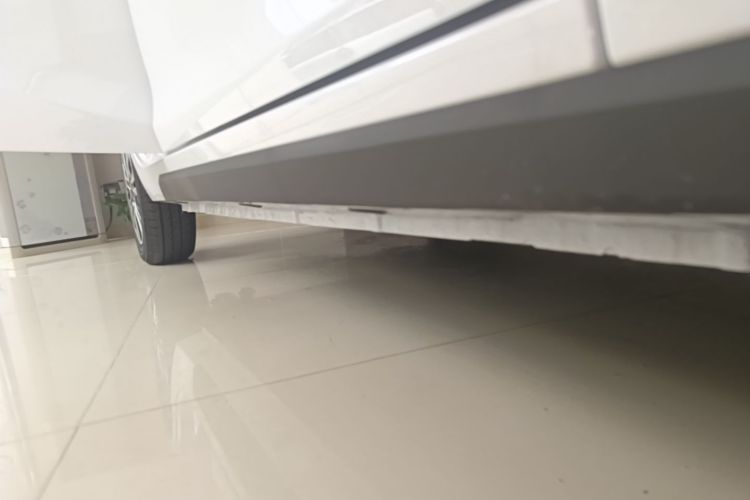 Used JMEV Xiao Qilin 2026 Model PLUS+ Comfort Version Right Side Sill