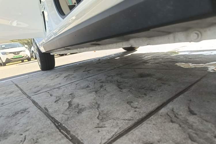 Used JMEV Xiao Qilin 2026 Model PLUS+ Comfort Version Right Side Sill