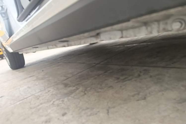 Used JMEV Xiao Qilin 2026 Model PLUS+ Comfort Version Right Side Sill