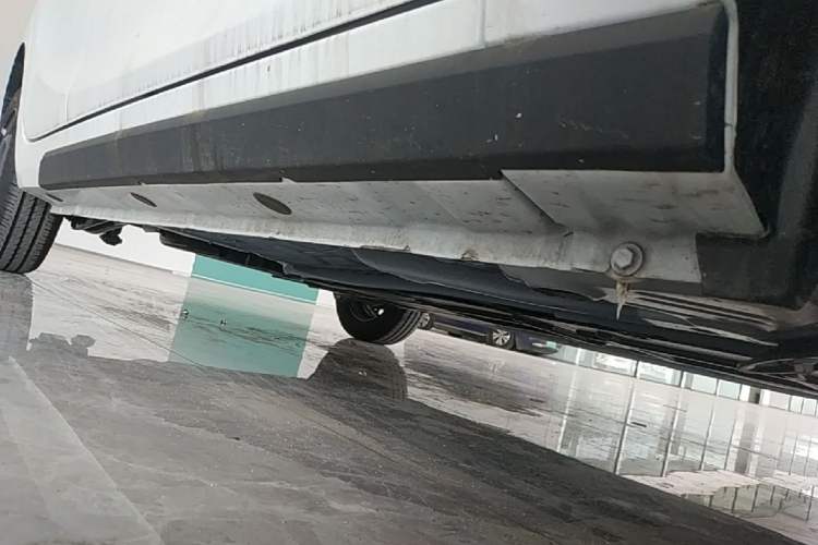 Used JMEV Xiao Qilin 2026 Model PLUS+ Comfort Version Right Side Sill