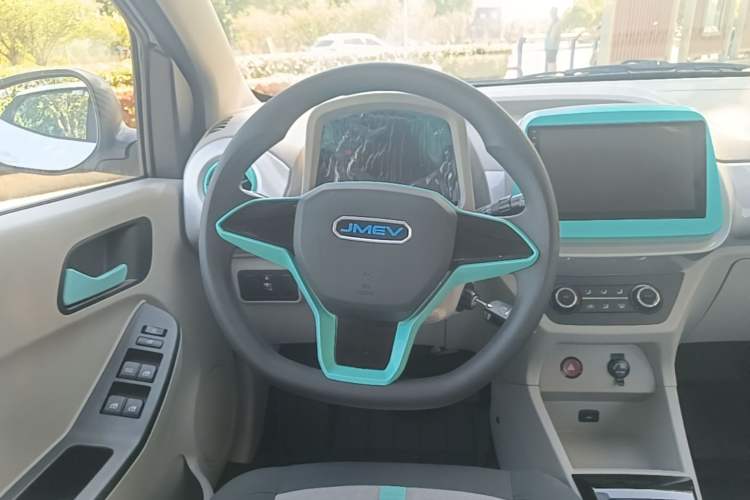 Used JMEV Xiao Qilin 2026 Model PLUS+ Comfort Version Steering Wheel
