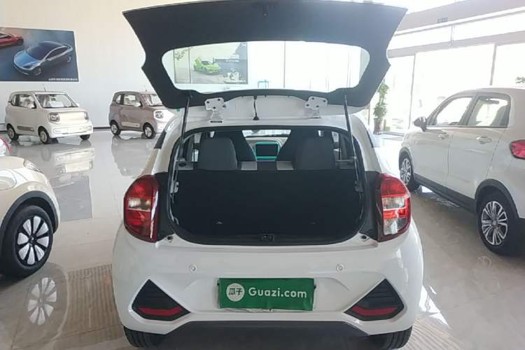 Used JMEV Xiao Qilin 2026 Model PLUS+ Comfort Version Trunk