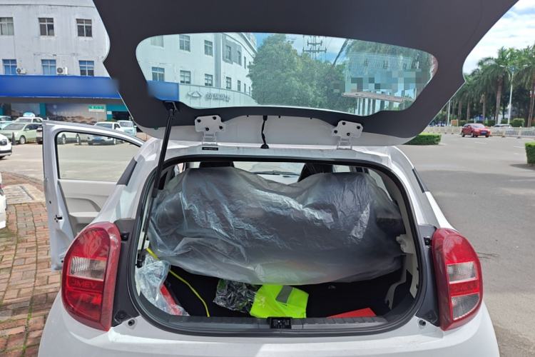 Used JMEV Xiao Qilin 2026 Model PLUS+ Luxury Version Trunk