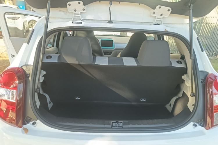 Used JMEV Xiao Qilin 2026 Model PLUS+ Comfort Version Trunk