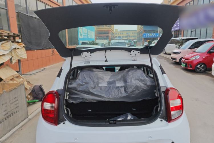 Used JMEV Xiao Qilin 2026 Model PLUS+ Comfort Version Trunk