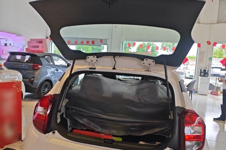 Used JMEV Xiao Qilin 2026 Model PLUS+ Comfort Version Trunk