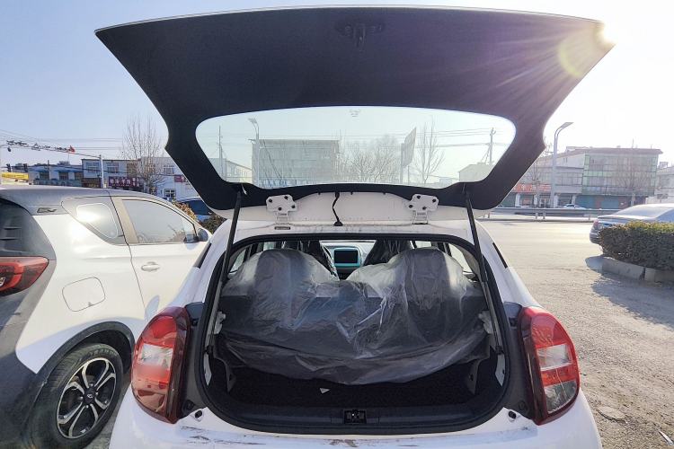 Used JMEV Xiao Qilin 2026 Model PLUS+ Comfort Version Trunk
