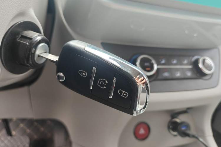 Used JMEV Xiao Qilin 2026 Model PLUS+ Comfort Version Vehicle Key