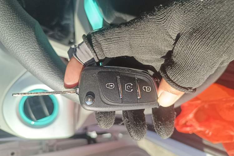 Used JMEV Xiao Qilin 2026 Model PLUS+ Comfort Version Vehicle Key