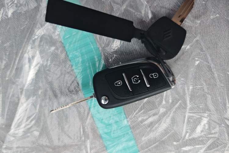 Used JMEV Xiao Qilin 2026 Model PLUS+ Comfort Version Vehicle Key