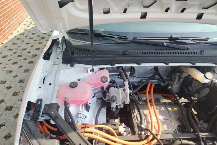 Used JMEV Yichi 05 2025 Yichi 05 Enjoyment Edition Engine Bay Right