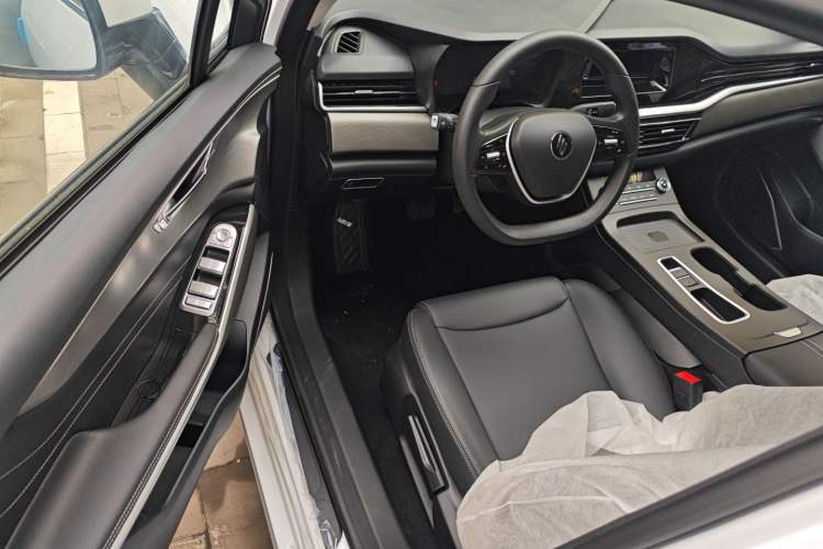 Used JMEV Yichi 05 2025 Yichi 05 Enjoyment Edition Interior 2