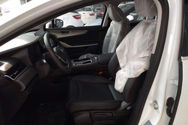 Used JMEV Yichi 05 2025 Yichi 05 Enjoyment Edition Left Front Seat