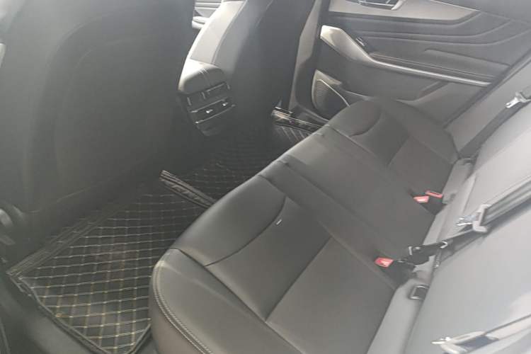 Used JMEV Yichi 05 2025 Yichi 05 Enjoyment Edition Left Rear Seat