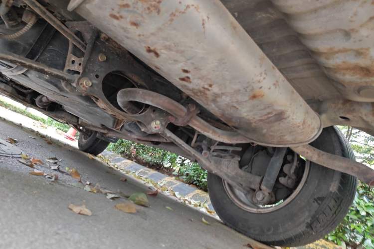 Used Jonway A380 2012 Revised Version 1.6L Manual Standard Edition Chassis Rear Right