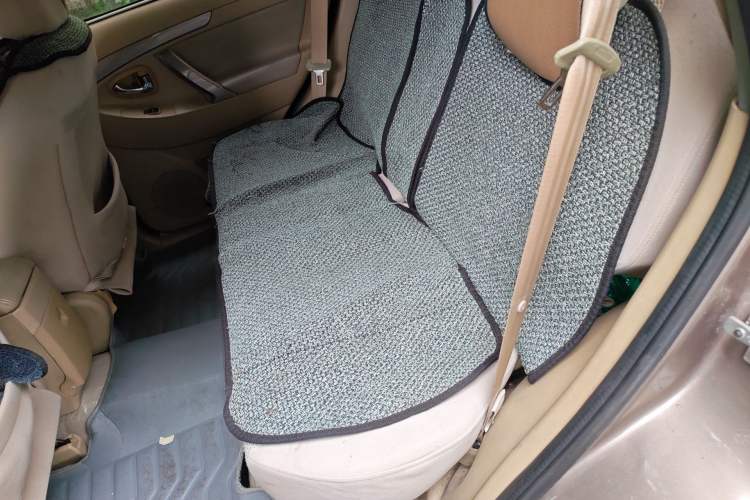 Used Jonway A380 2012 Revised Version 1.6L Manual Standard Edition Left Rear Seat