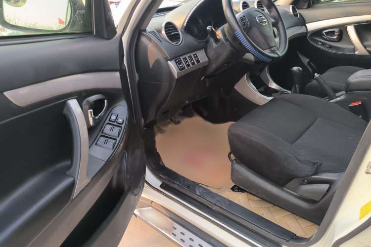 Used Jonway A380 2014 1.5L Manual Value Edition Interior 1