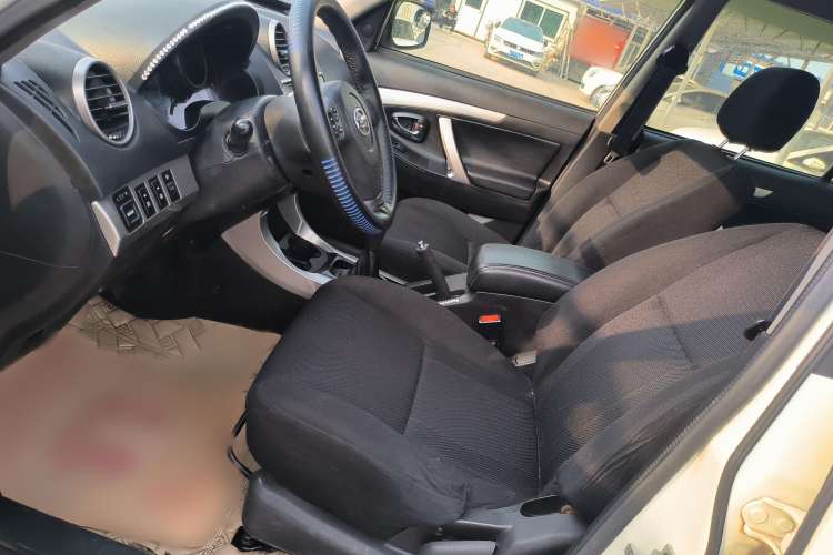 Used Jonway A380 2014 1.5L Manual Value Edition Interior 2