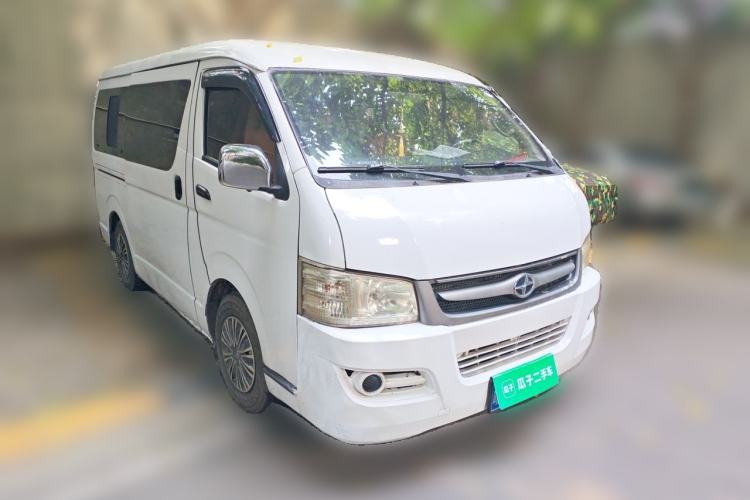 Used Joylong A4 2016 2.5T Economy Version SC25R Front Right 45 Deg