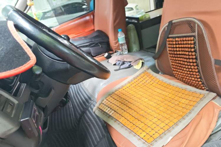 Used Joylong A4 2016 2.5T Economy Version SC25R Left Front Seat